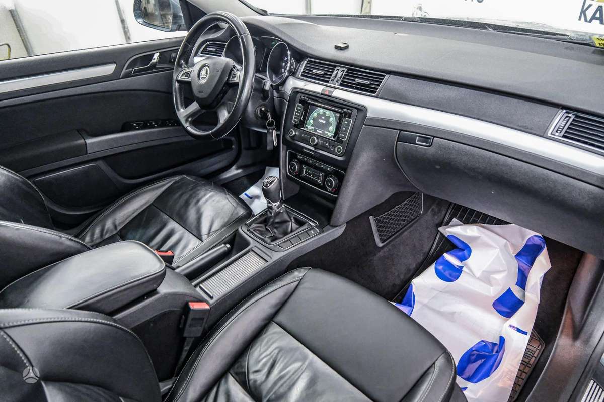 Skoda Superb, 1.6 l., Универсал