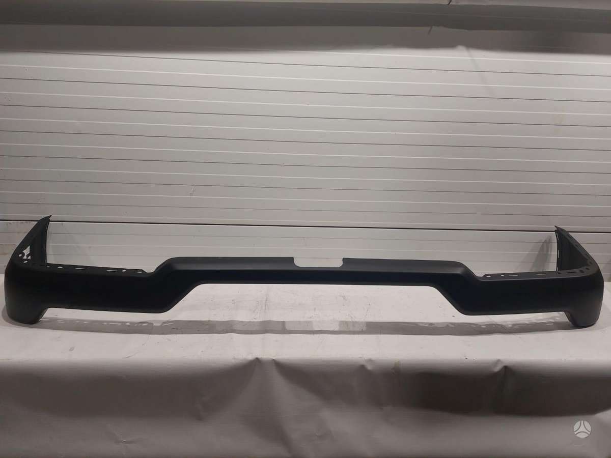 Dodge Ram, 7GB38GXHAA, bamperiai