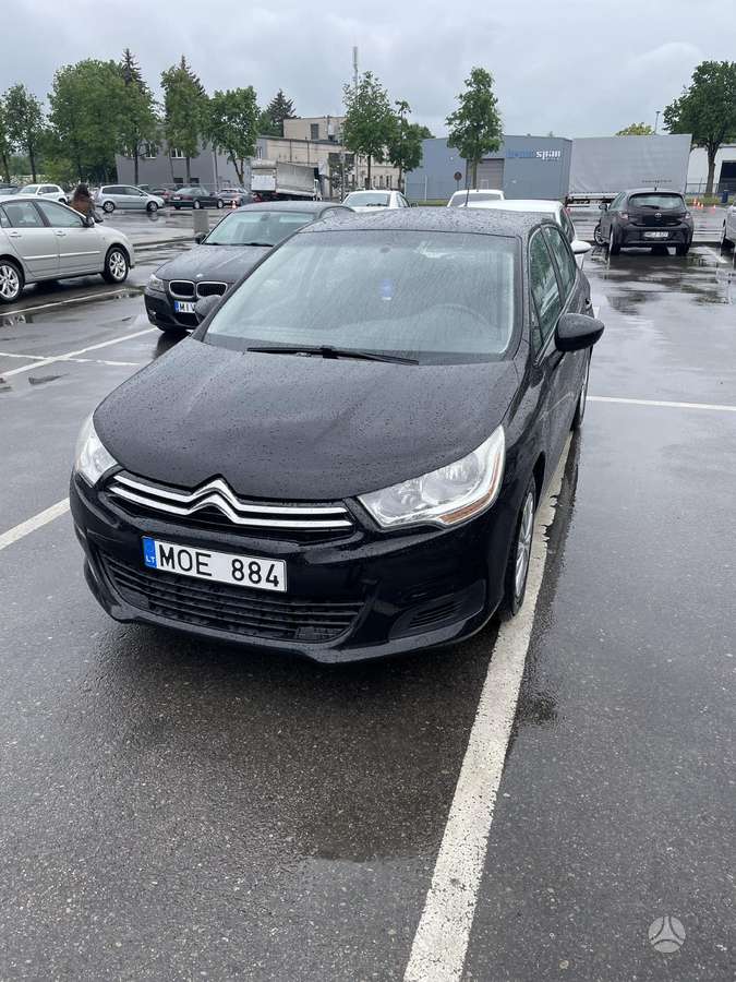 Citroen C4, 1.6 l., hatchback