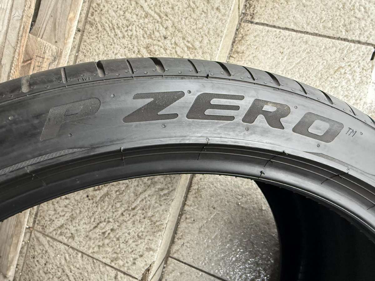 Pirelli 285/35+325/30, летние 285/35 R23
