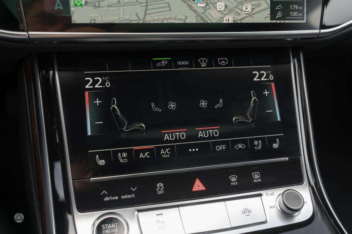 Audi A8, 3.0 l., sedanas