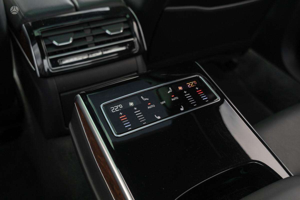 Audi A8, 3.0 l., Седан