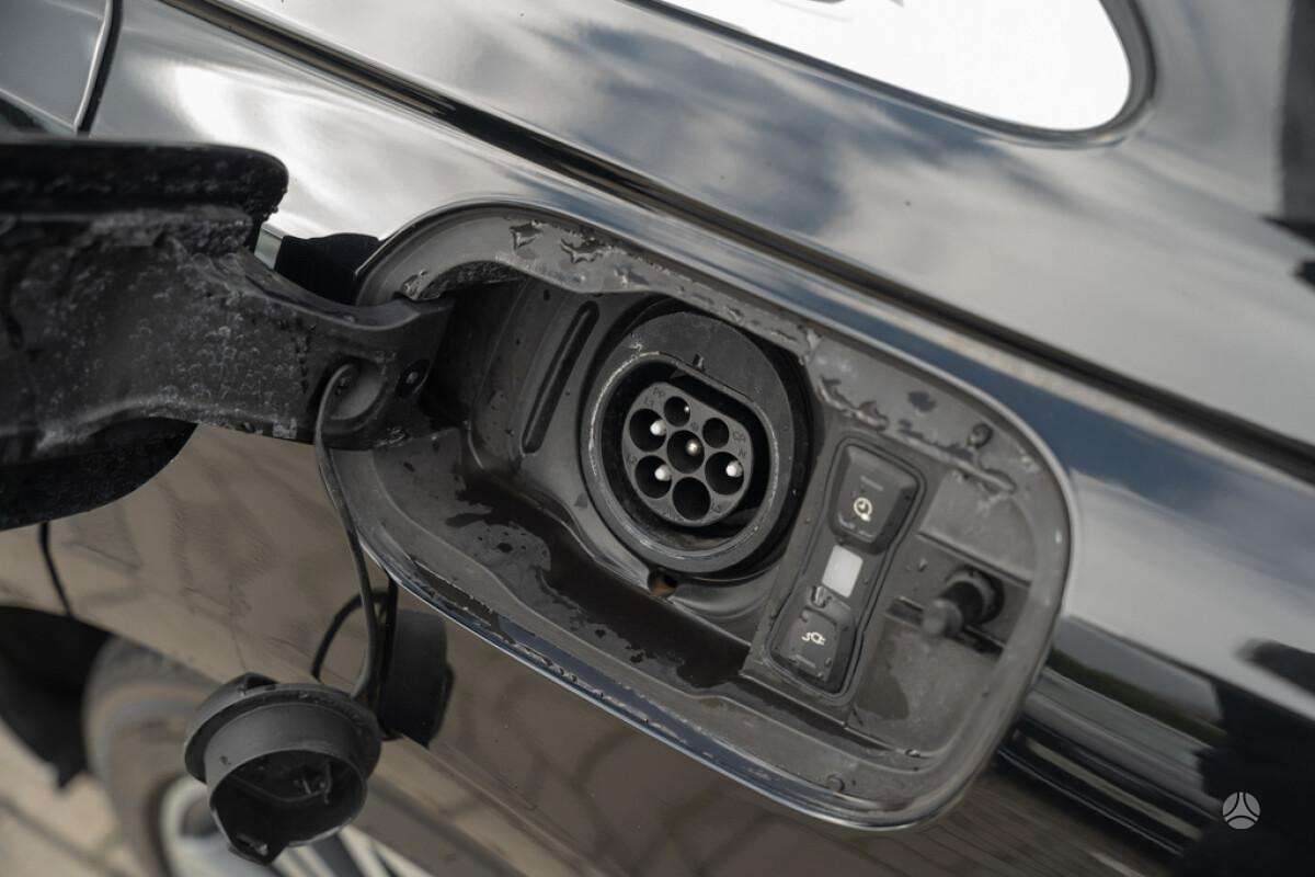 Audi A8, 3.0 l., Седан