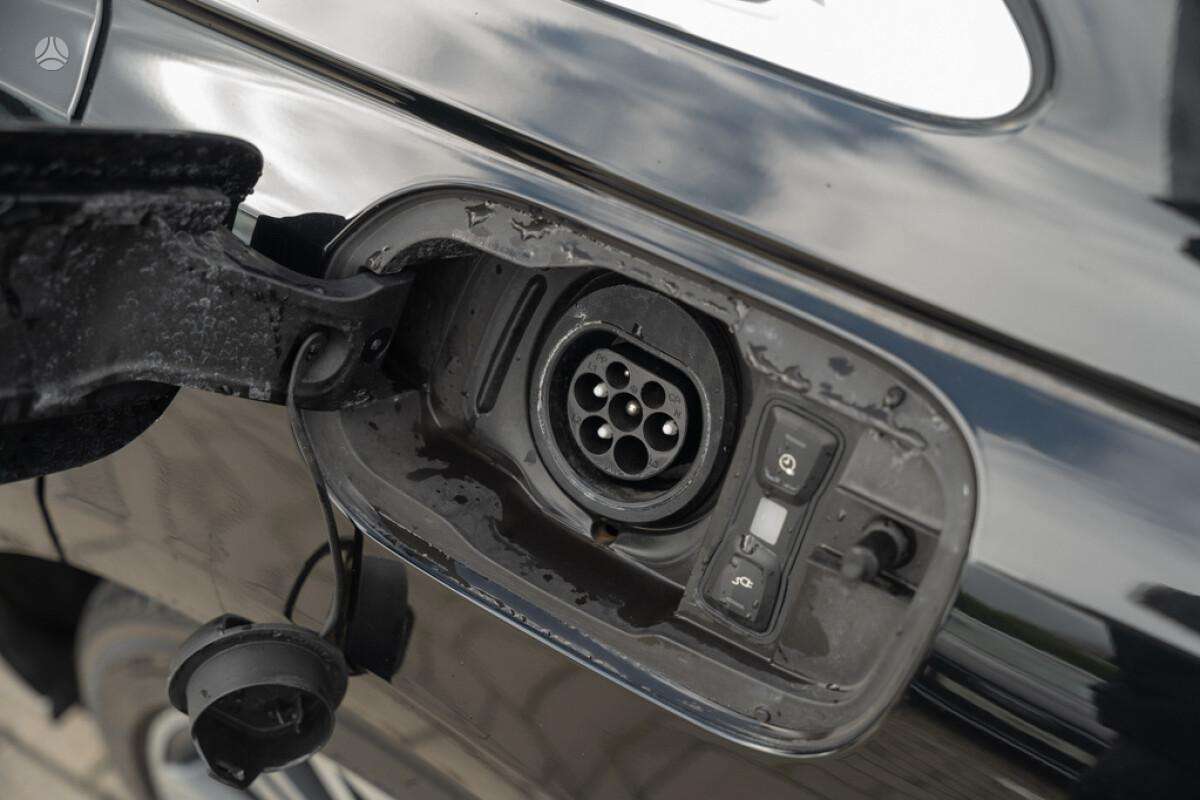 Audi A8, 3.0 l., sedanas