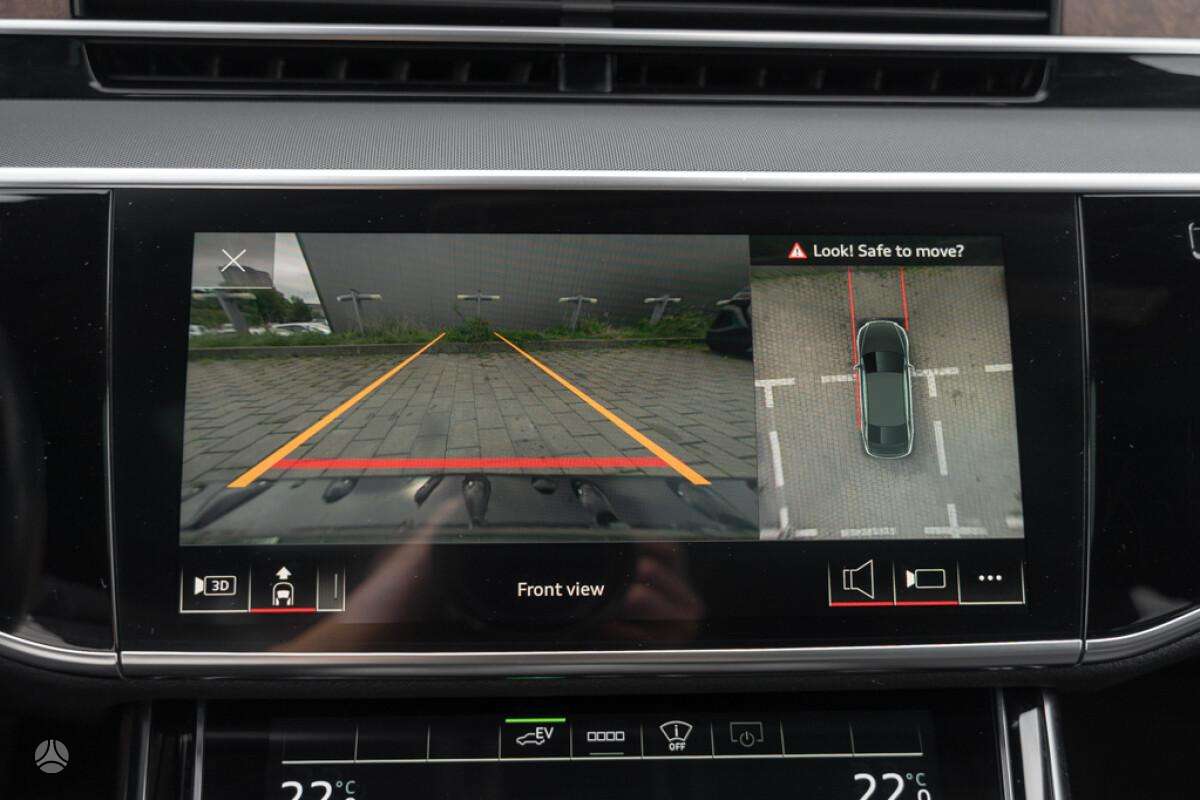 Audi A8, 3.0 l., Седан