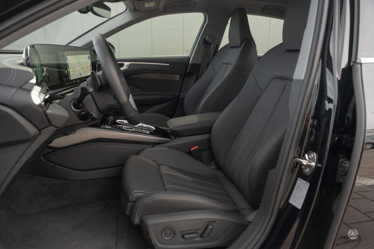 Audi A6, 2.0 l., Седан