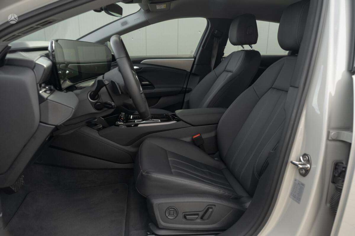 Audi A6 e-tron, saloon / sedan