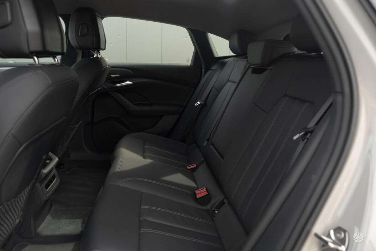 Audi A6 e-tron, sedanas