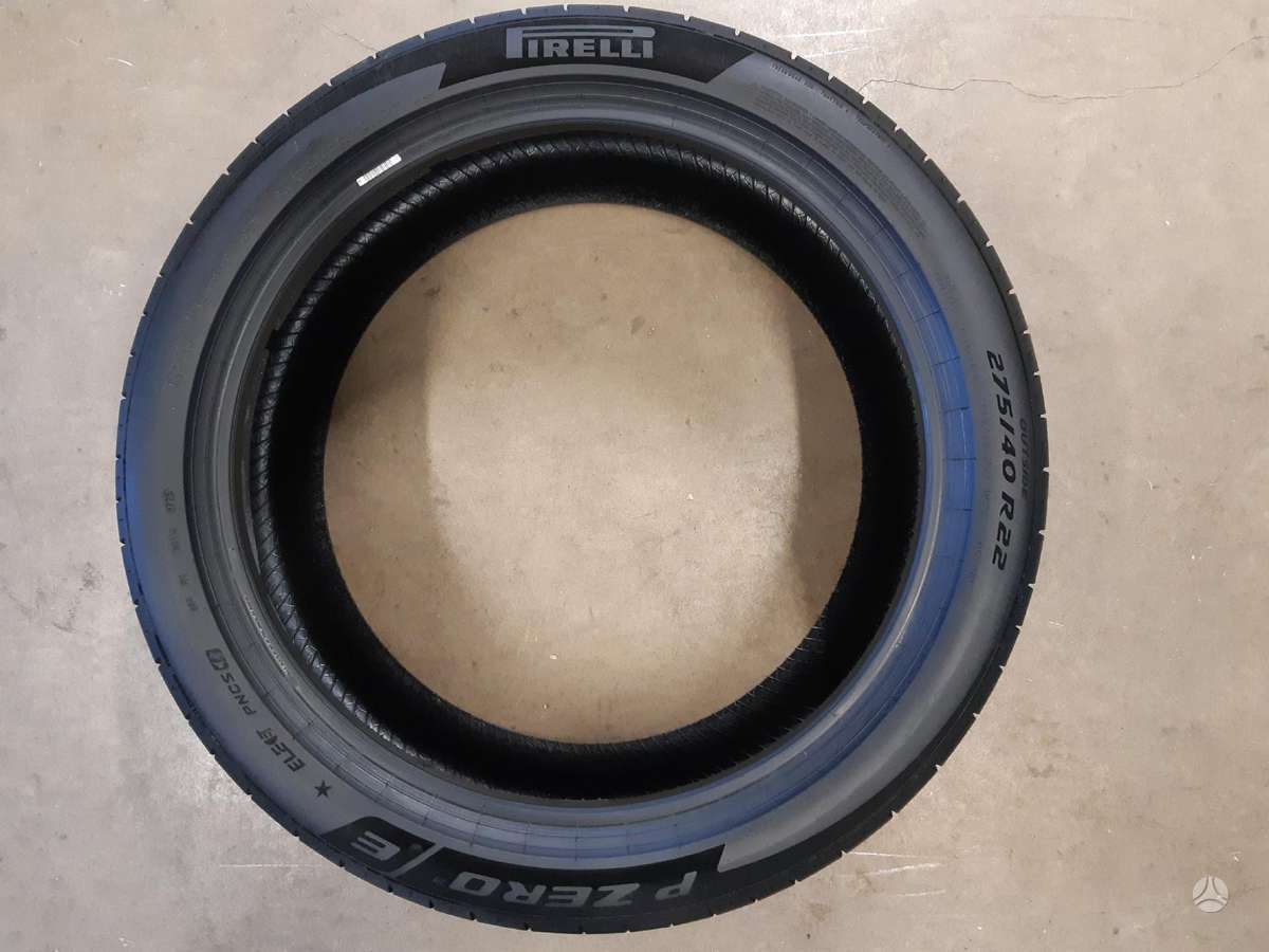 Pirelli 2026m 98% PZero, summer 275/40 R22