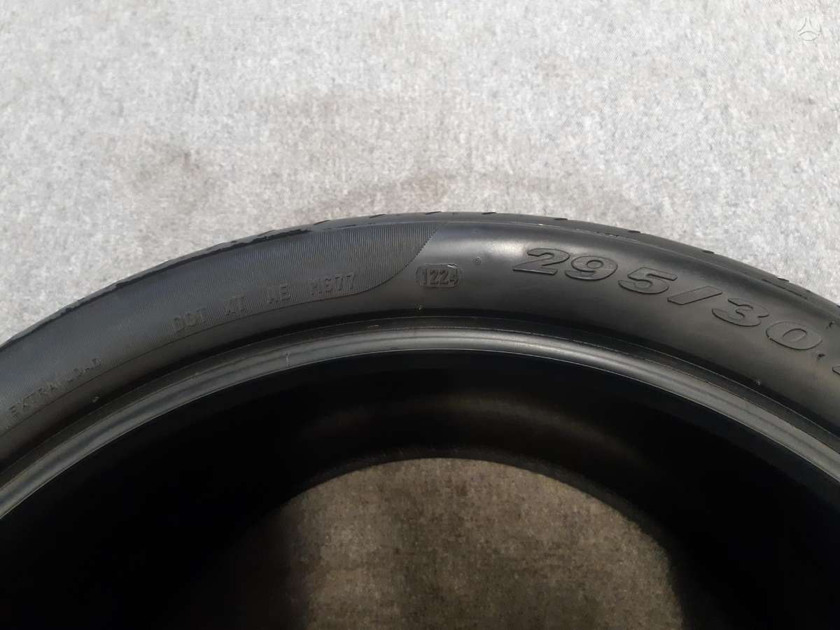 Pirelli 2024m 95% PZero, vasarinės 295/30 R20
