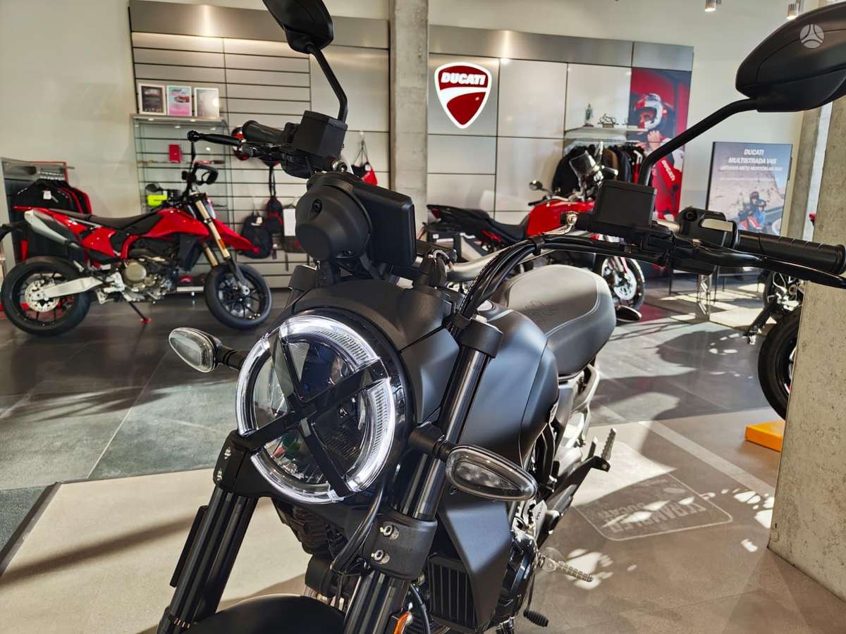 Ducati Scrambler 803cc, street / classic