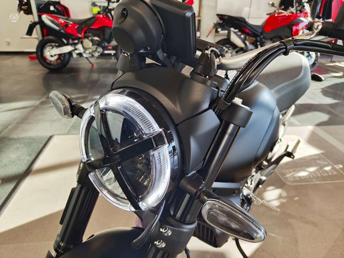 Ducati Scrambler 803cc, street / classic