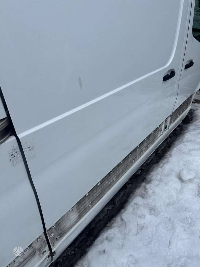Mercedes-Benz Sprinter, cargo vans