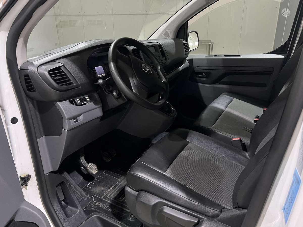 Toyota Proace - 10