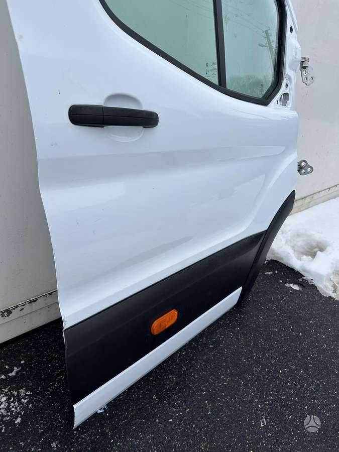 Ford Transit, preču