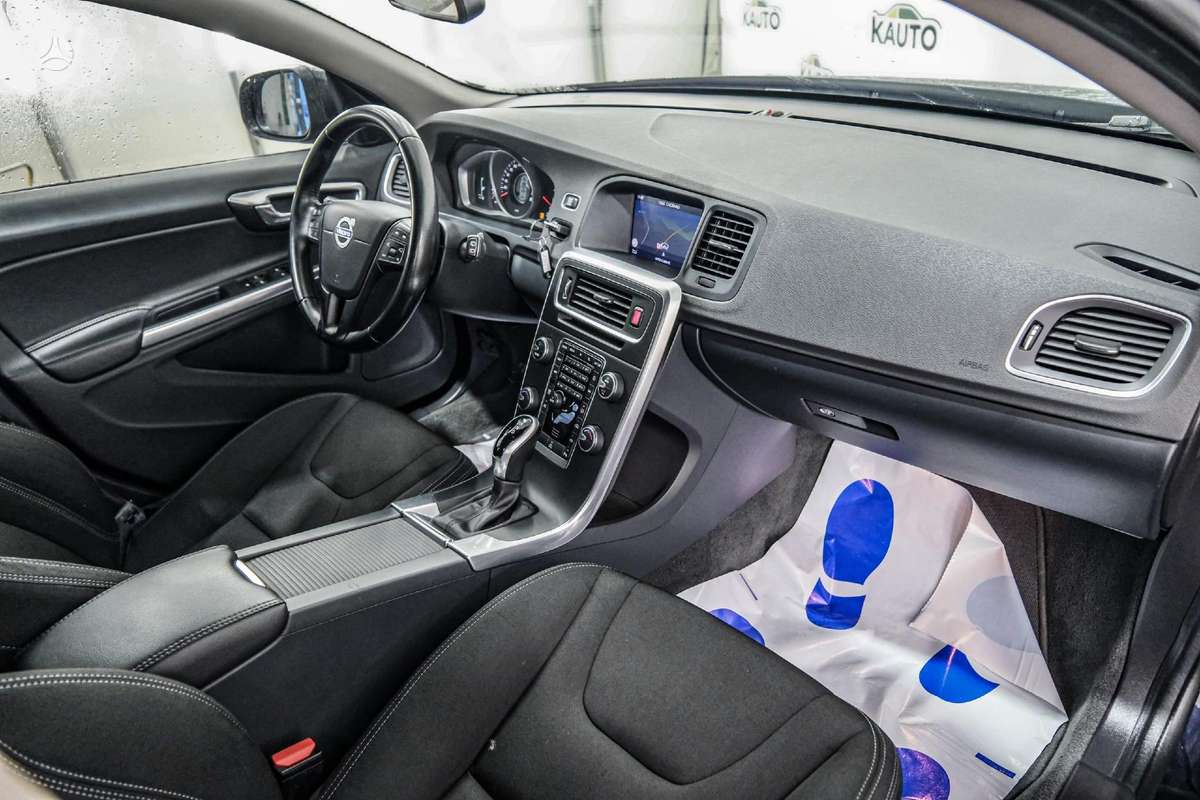 Volvo V60, 2.0 l., universalas