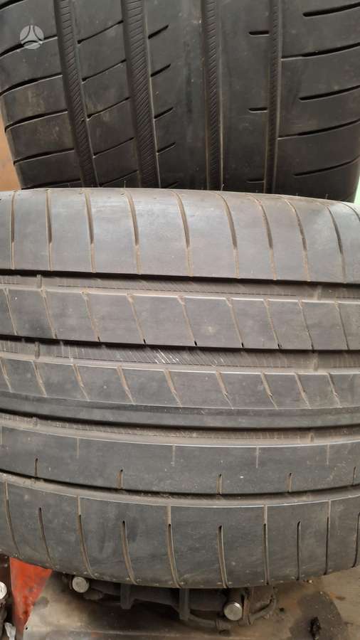 Goodyear Eagle F1, vasarinės 305/30 R21