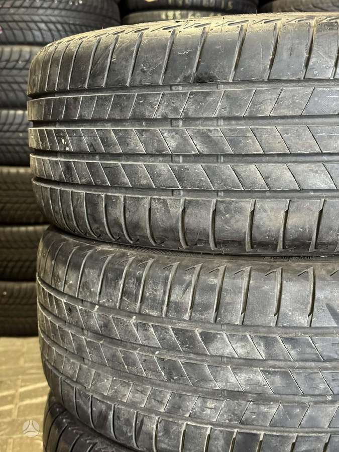 Bridgestone TURANZA T005, летние 225/40 R19