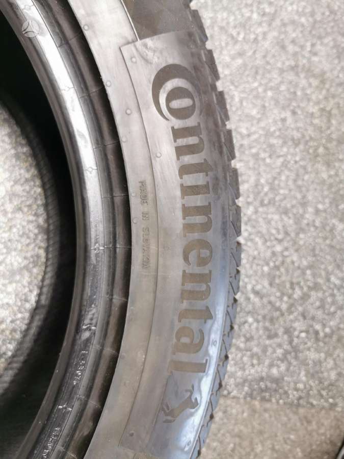 Continental, всесезонные 235/55 R19
