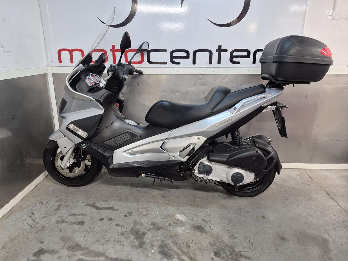Gilera Nexus 250cc, scooters / mopeds
