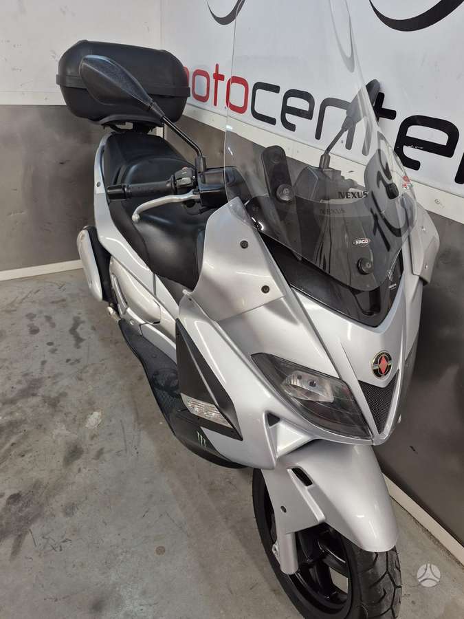 Gilera Nexus 250cc, мотороллеры / мопеды