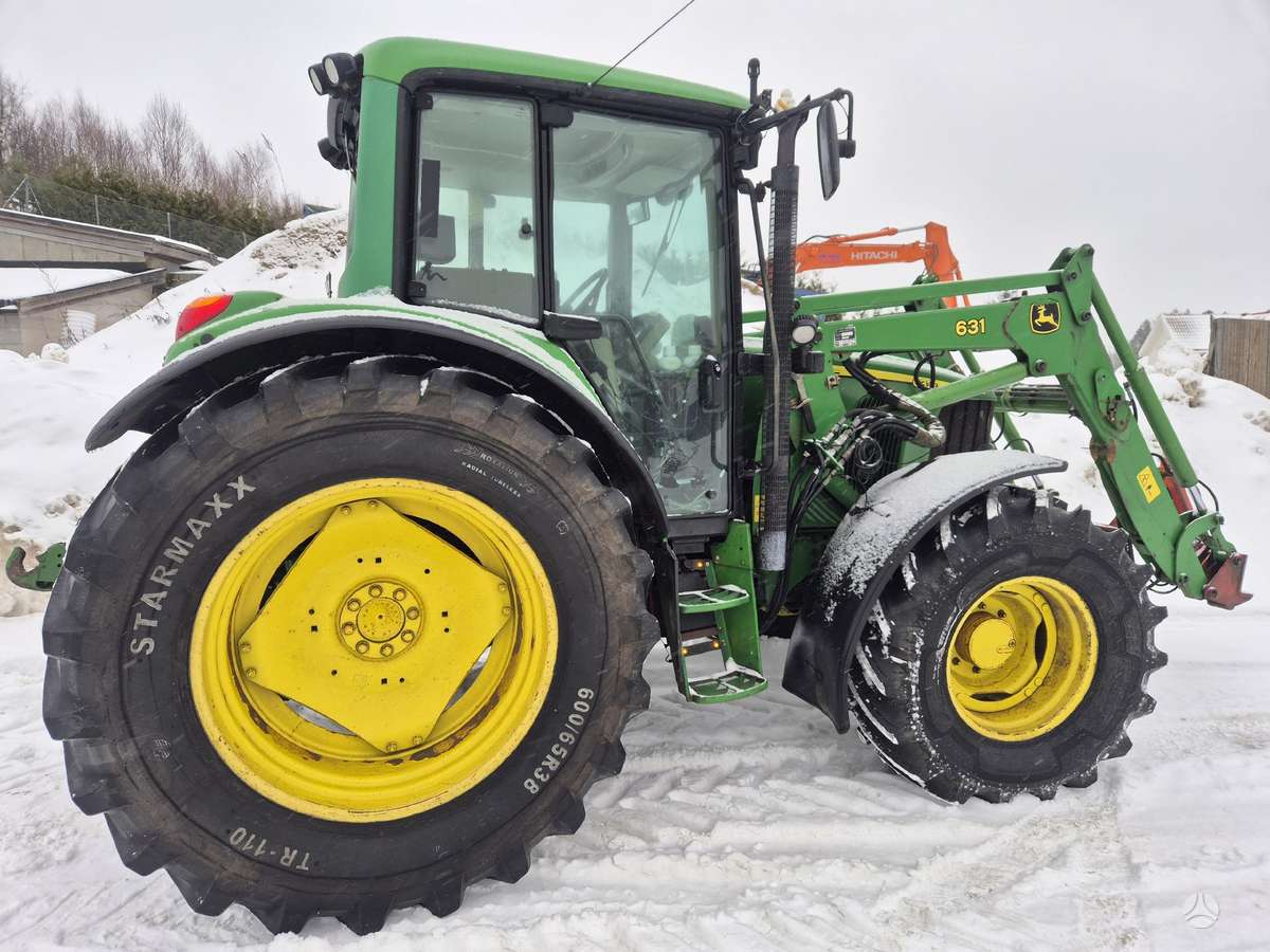 John Deere 6320 / 6430, traktoriai