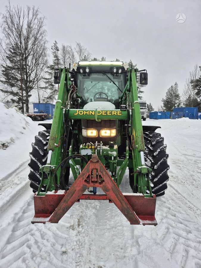 John Deere 6320 / 6430, traktoriai