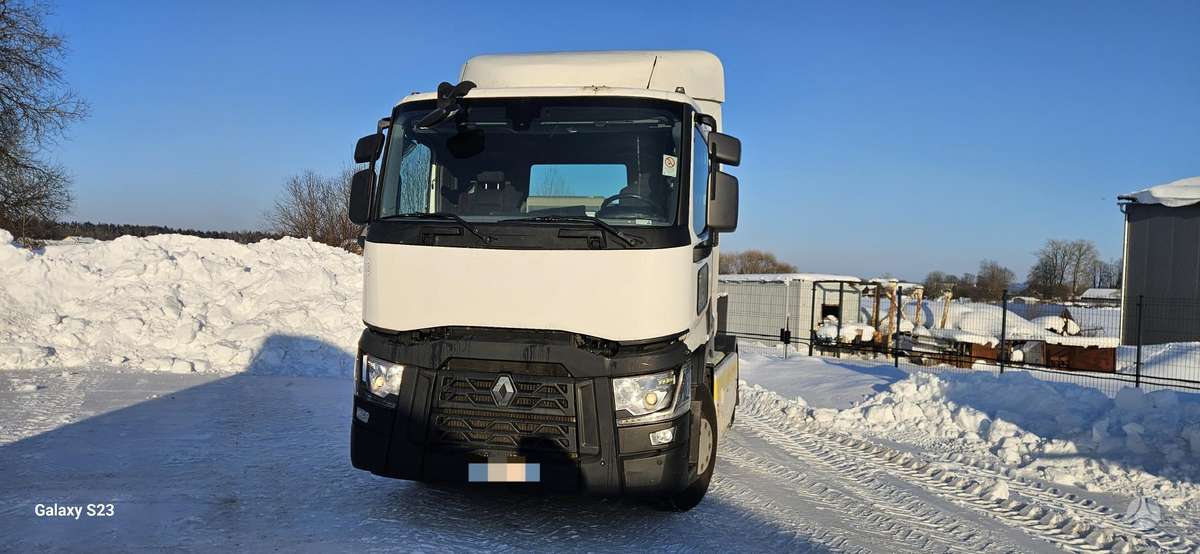 Renault T460, no sleeping space