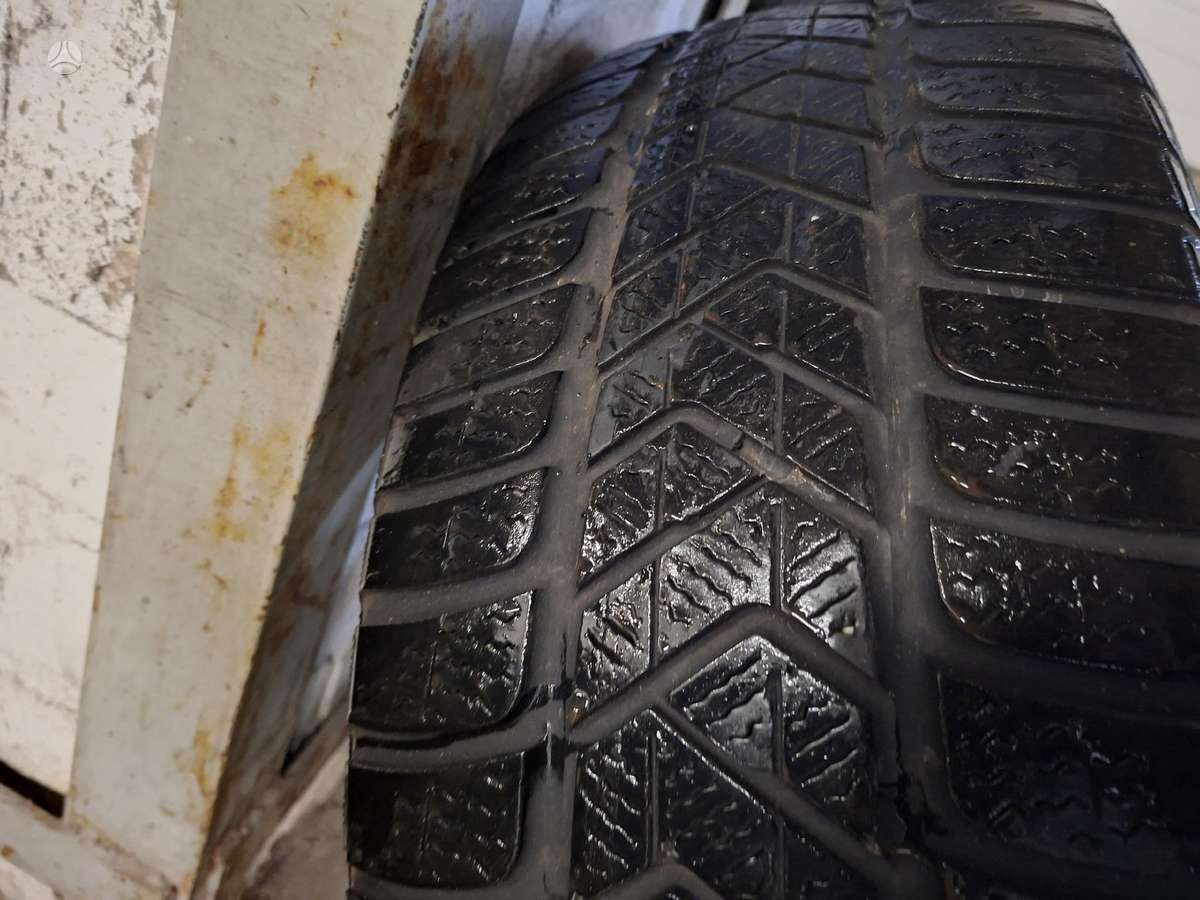 Pirelli, winter 235/50 R18