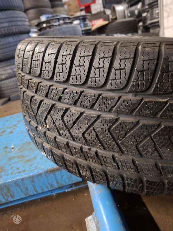 Pirelli, зимние 275/45 R18