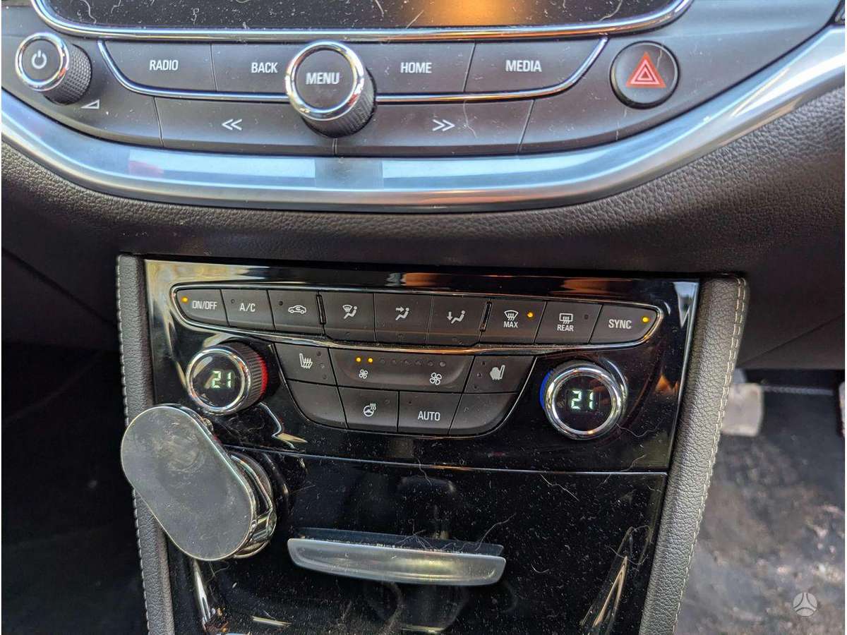 Opel Astra dzinējs