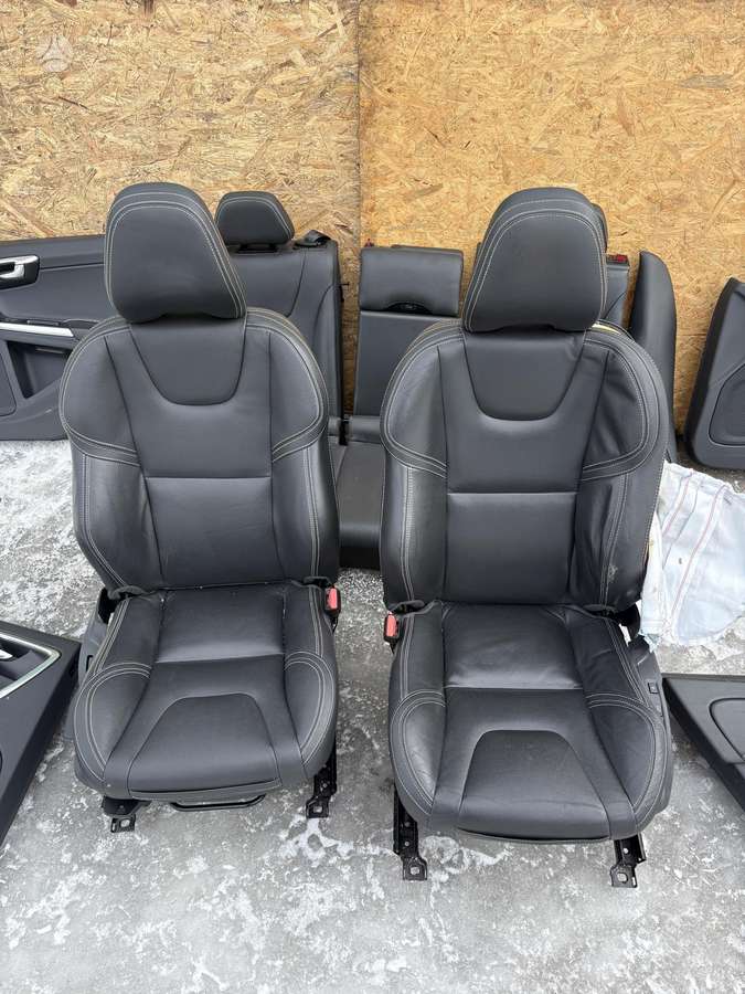Volvo V60 durų apmušalai, sėdynės