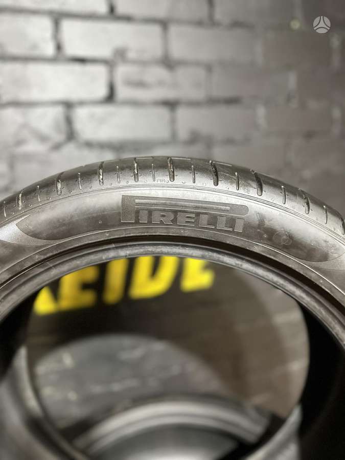 Pirelli P Zero, summer 275/40 R20