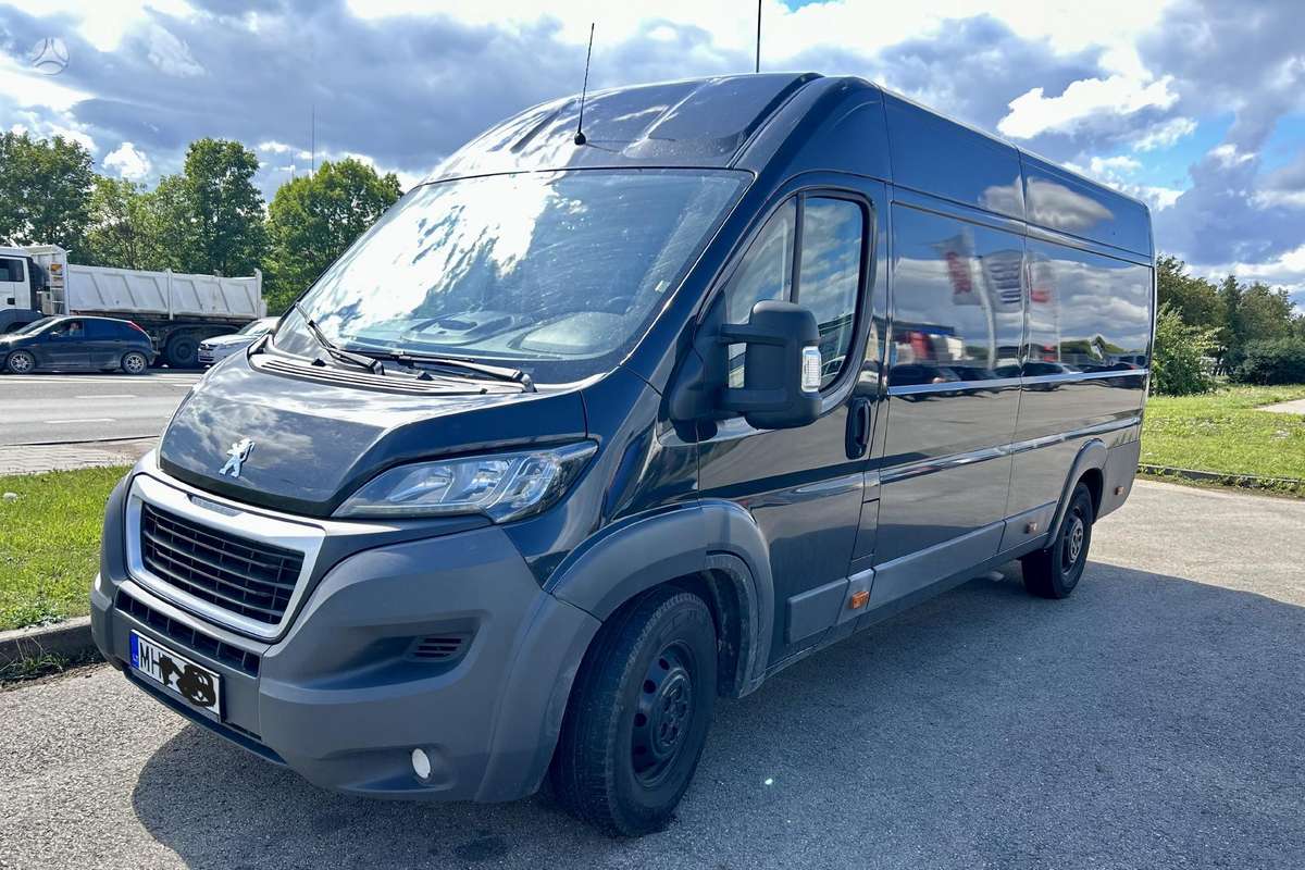 Iveco Daily, krovininis mikroautobusas