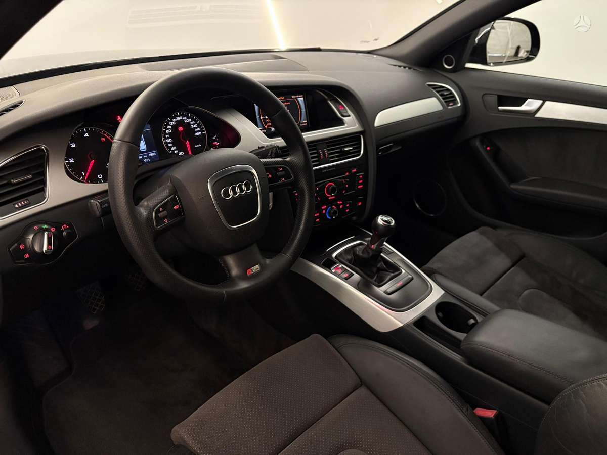 Audi A4, 2.0 l., Универсал