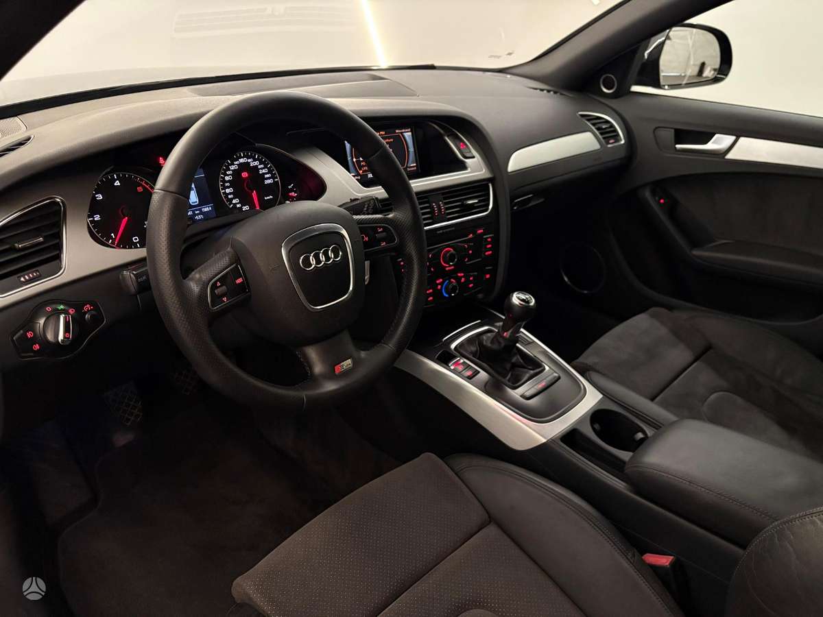 Audi A4, 2.0 l., universalas