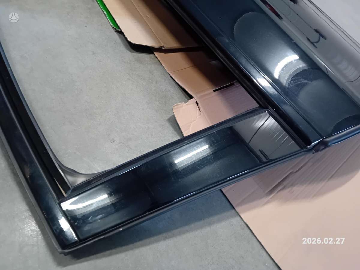 Mercedes-Benz E klasė durys