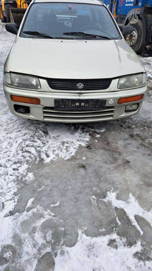Mazda 323