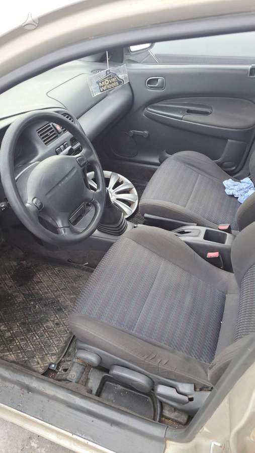 Mazda 323