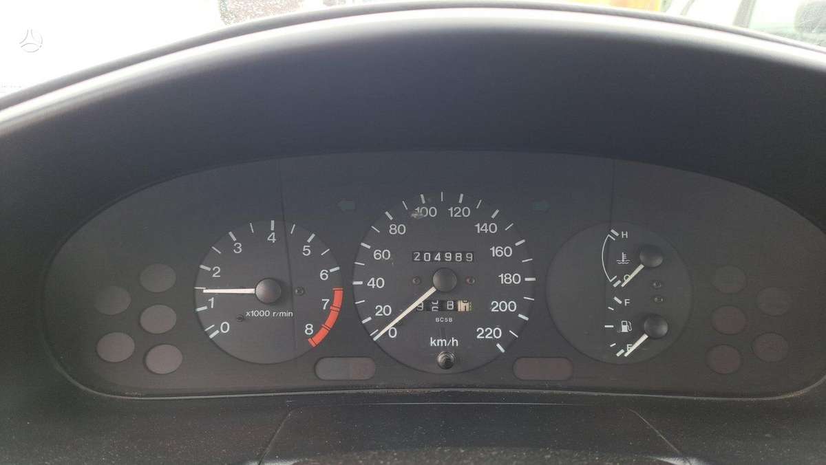 Mazda 323