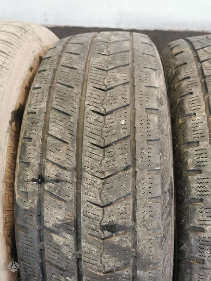 Renault, стальные штампованные диски, R15