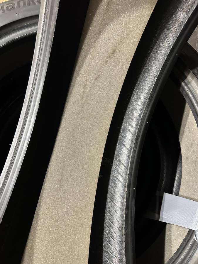 Hankook Ion evo, vasarinės 235/40 R19