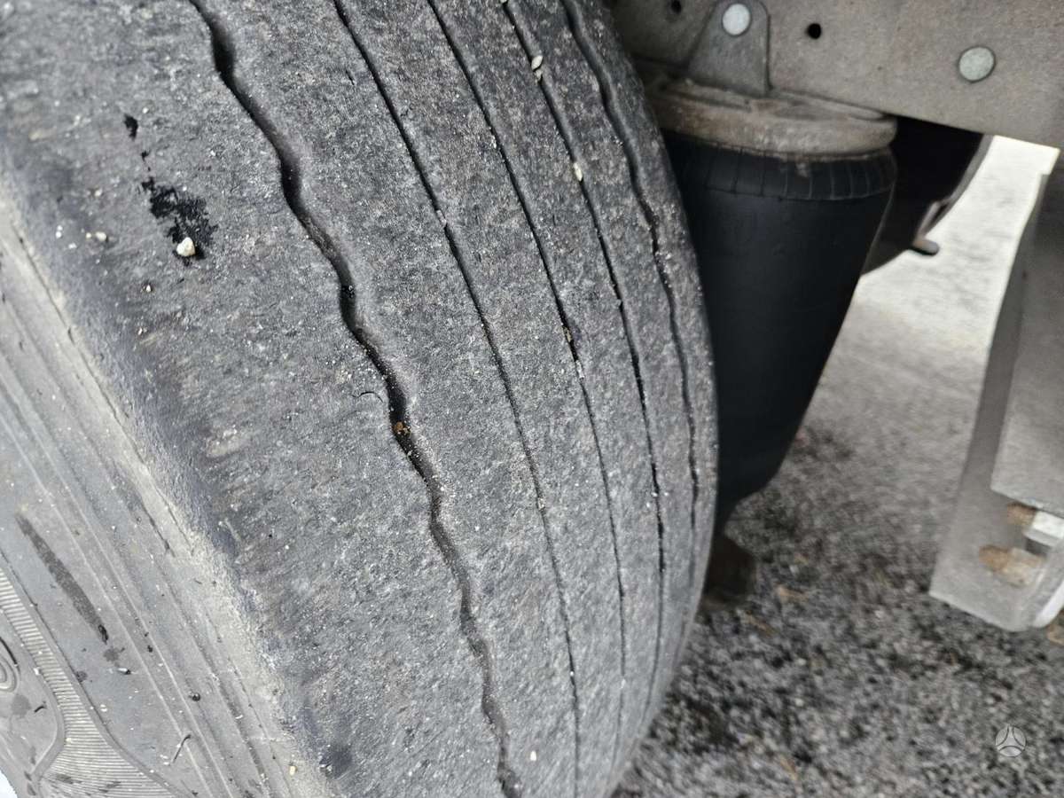 Schmitz SCB*S3T, užuolaidinės / tentinės
