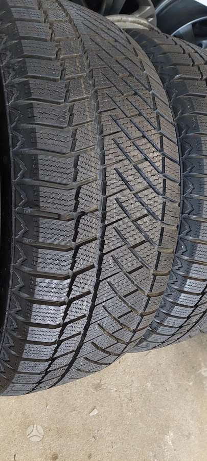Continental, žieminės 255/55 R18