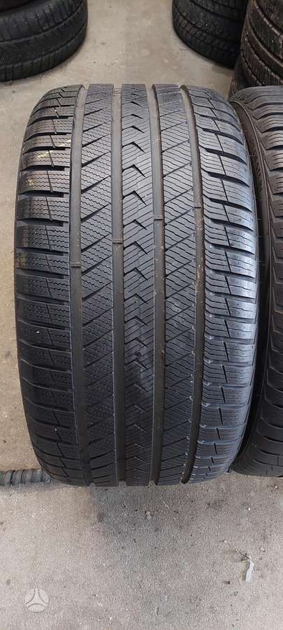 Vredestein, зимние 275/30 R20