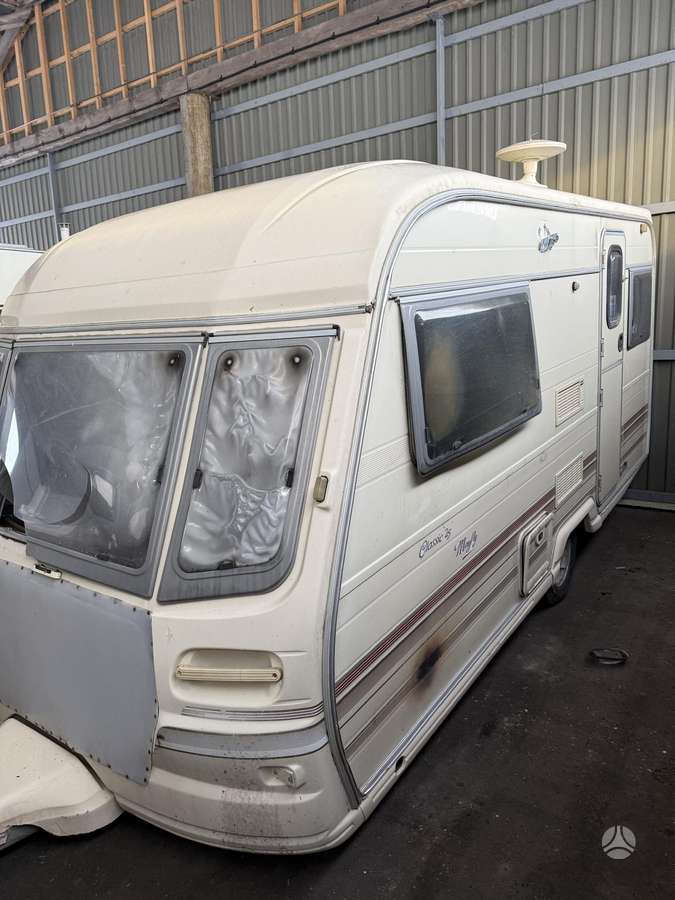 Avondale MYFLY, caravans