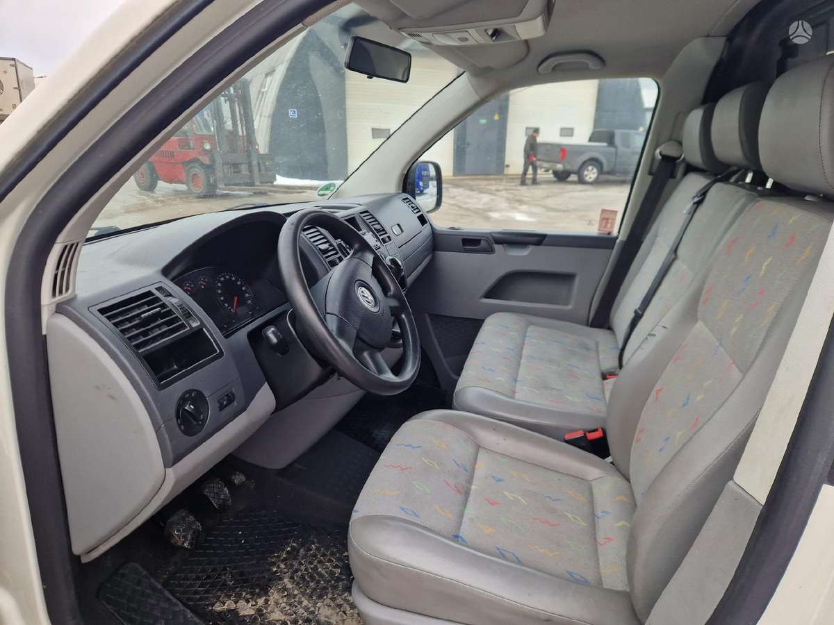 Volkswagen Transporter - 3