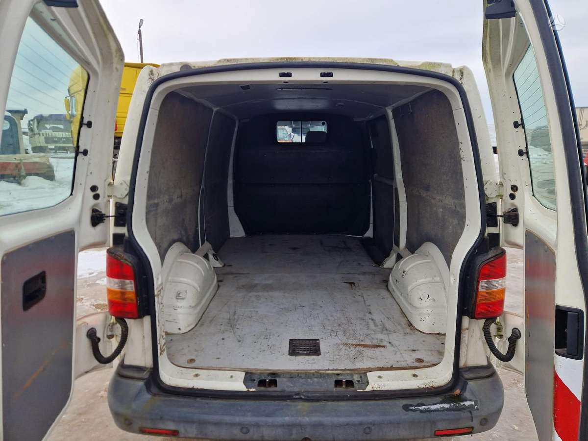Volkswagen Transporter - 5