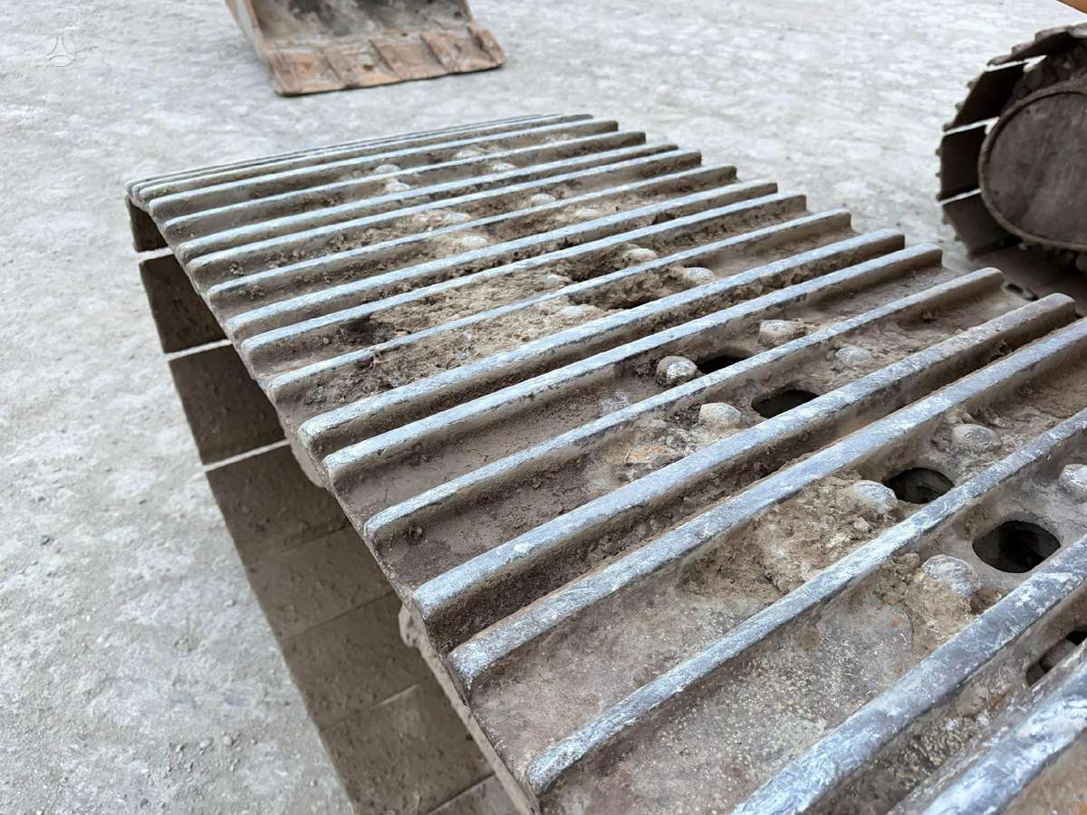 JCB JC 220 LCT4, ekskavatori