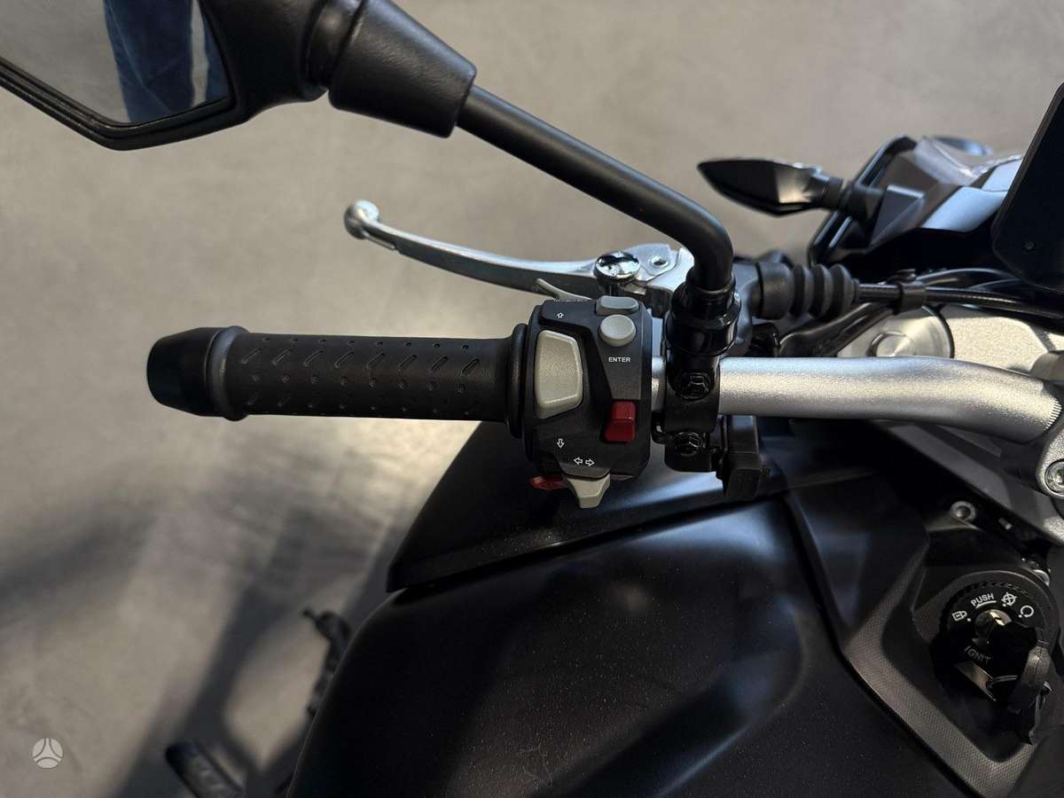 VOGE 625R, street / classic
